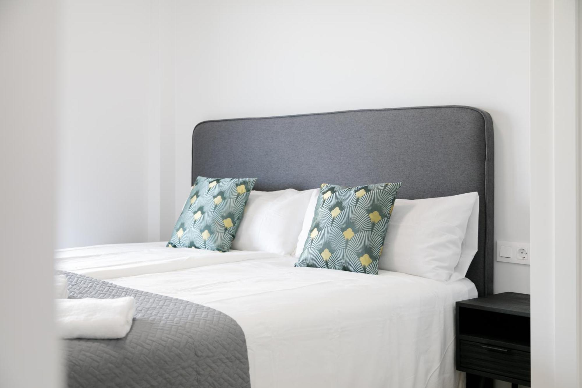 Arenales Terrace Refugee New Apartment With Pool And Gym 阿勒纳勒斯德尔索尔 外观 照片