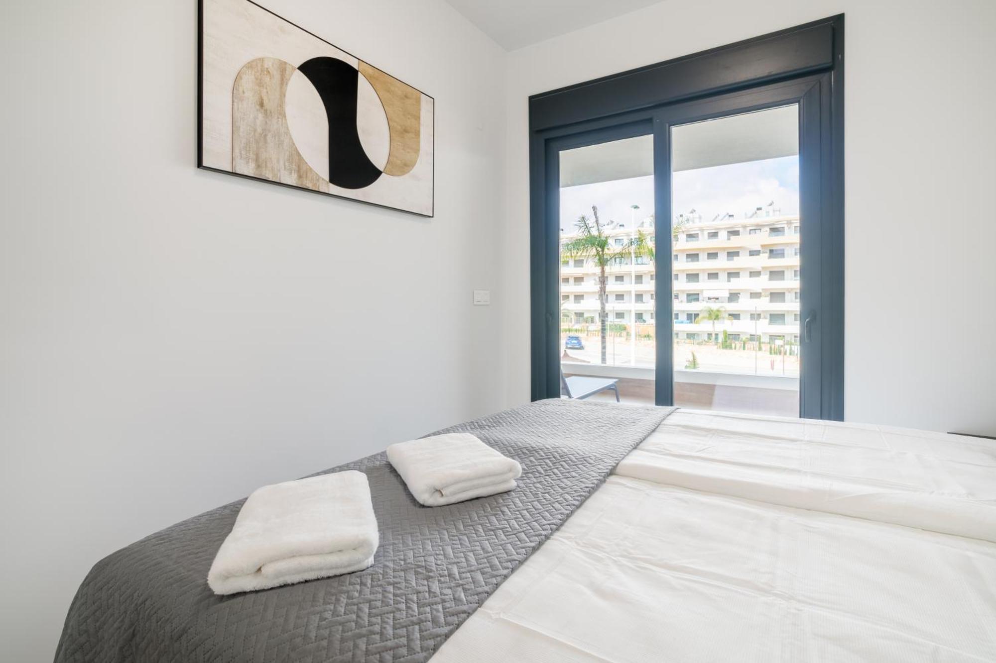 Arenales Terrace Refugee New Apartment With Pool And Gym 阿勒纳勒斯德尔索尔 外观 照片