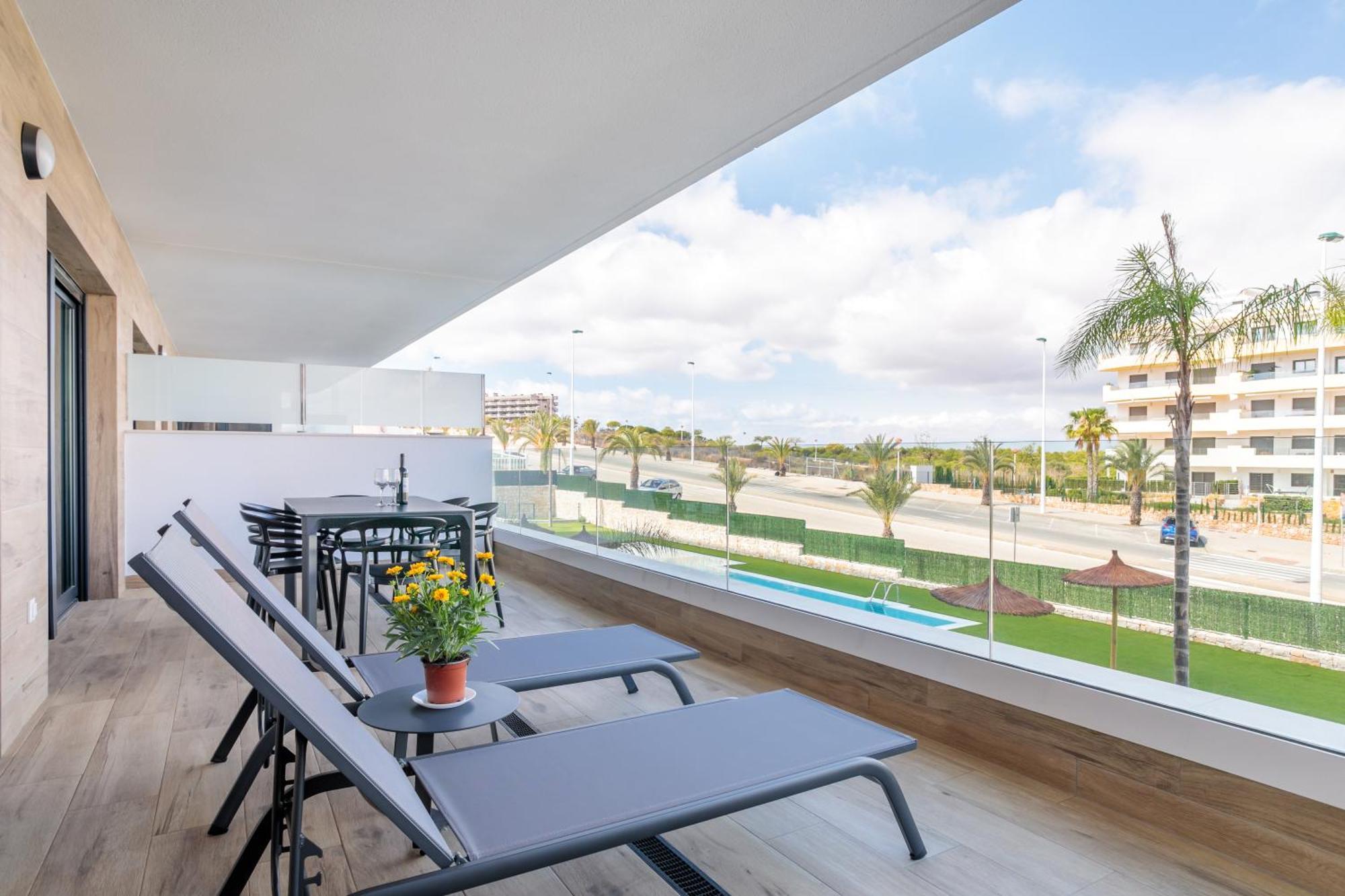Arenales Terrace Refugee New Apartment With Pool And Gym 阿勒纳勒斯德尔索尔 外观 照片