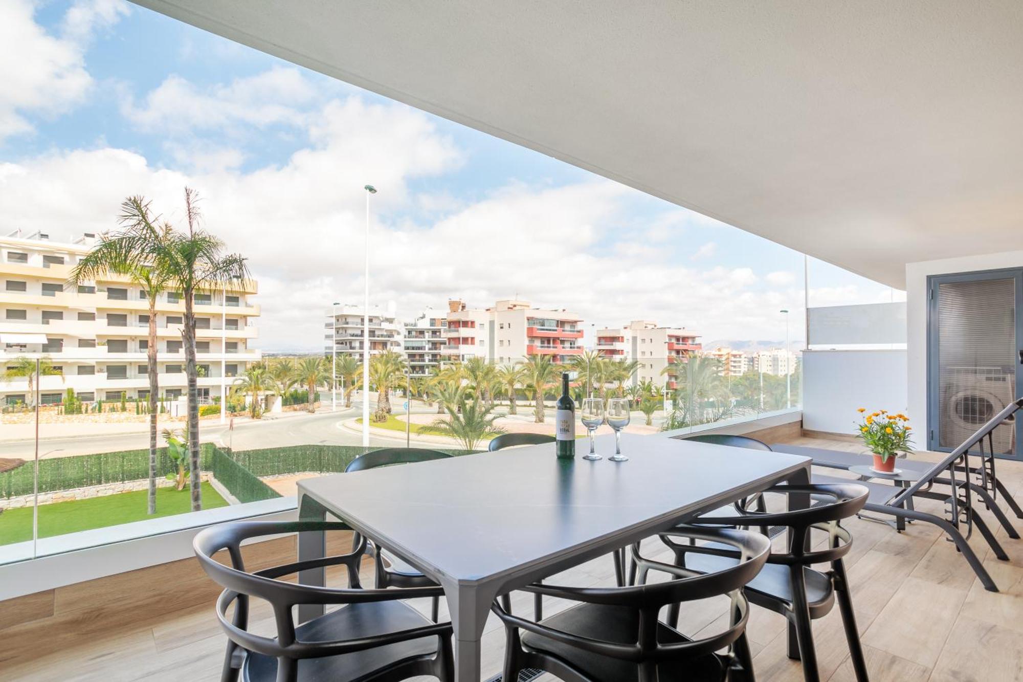 Arenales Terrace Refugee New Apartment With Pool And Gym 阿勒纳勒斯德尔索尔 外观 照片